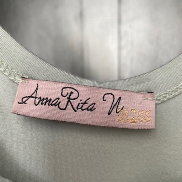 Unique Tunic/Mini Dress With Many Features - Picture 2 of 9